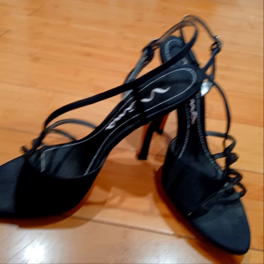 Nina Black shoe heels.